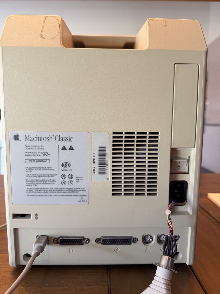 Apple PCs: Apple Macintosh Classic (1990) – D'occasion à Prez-vers-Siviriez par bussard31 6