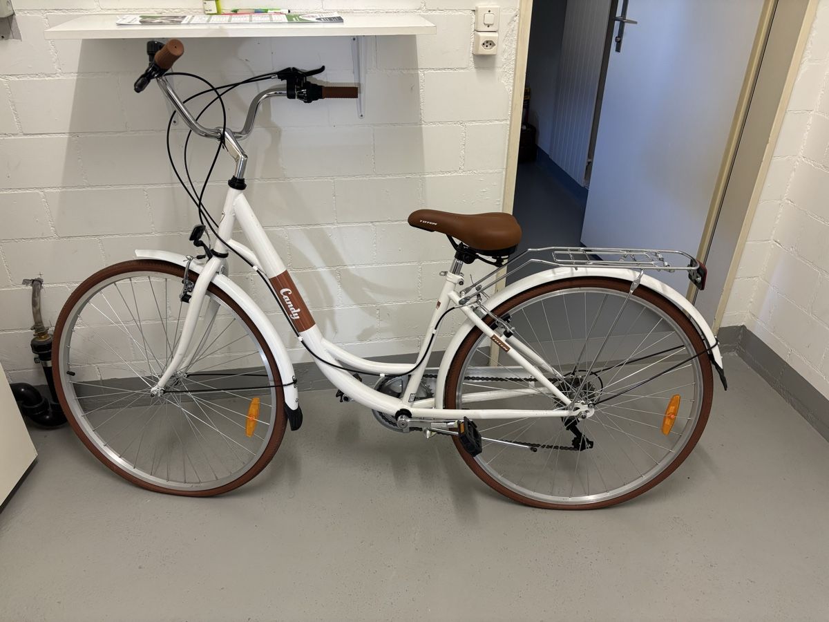 Candy Biciclette: Fahrrad – Nuovo (secondo la descrizione) da Horgen venduto da jen_jlk5