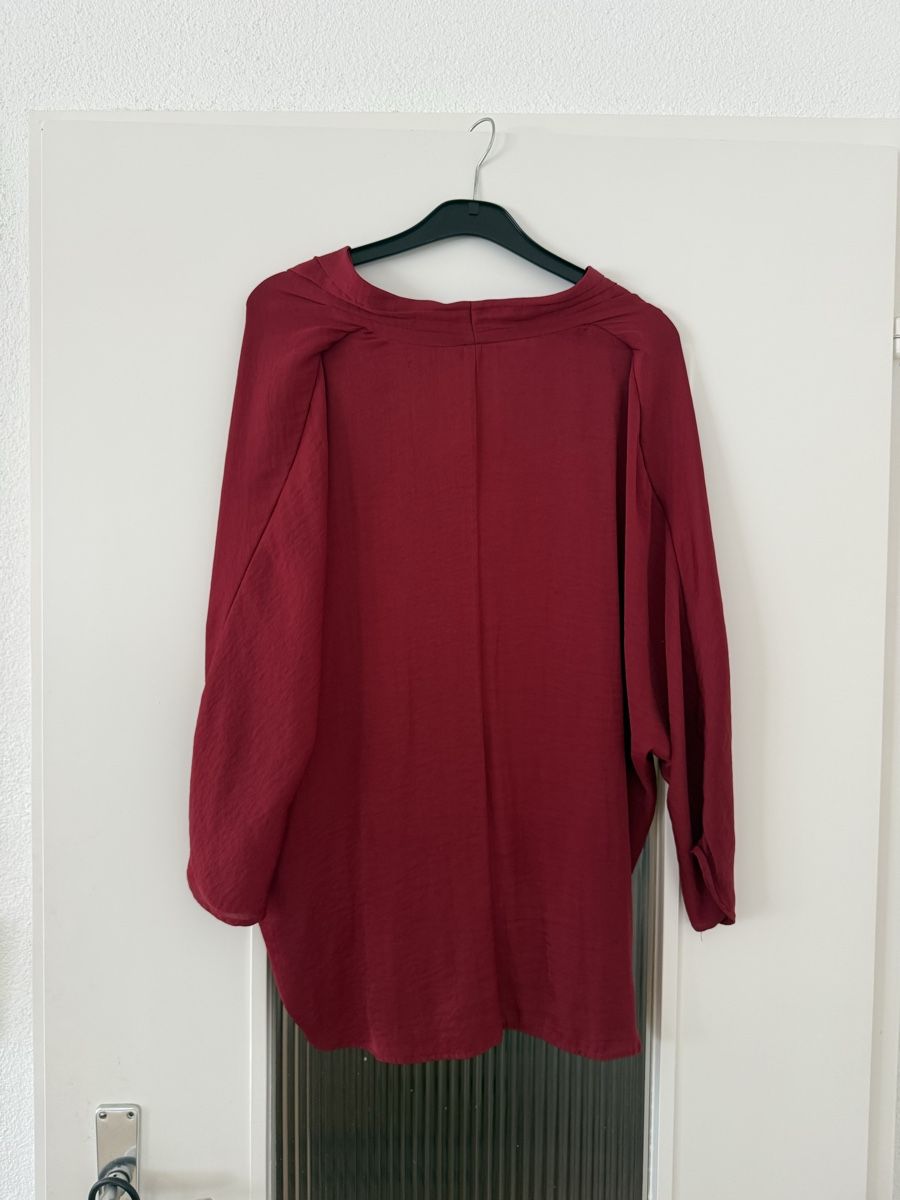 Mango Chemisiers: Damen Bluse Mango Basics Grösse L bordeaux  – D'occasion à Zumikon par naiischoen 1