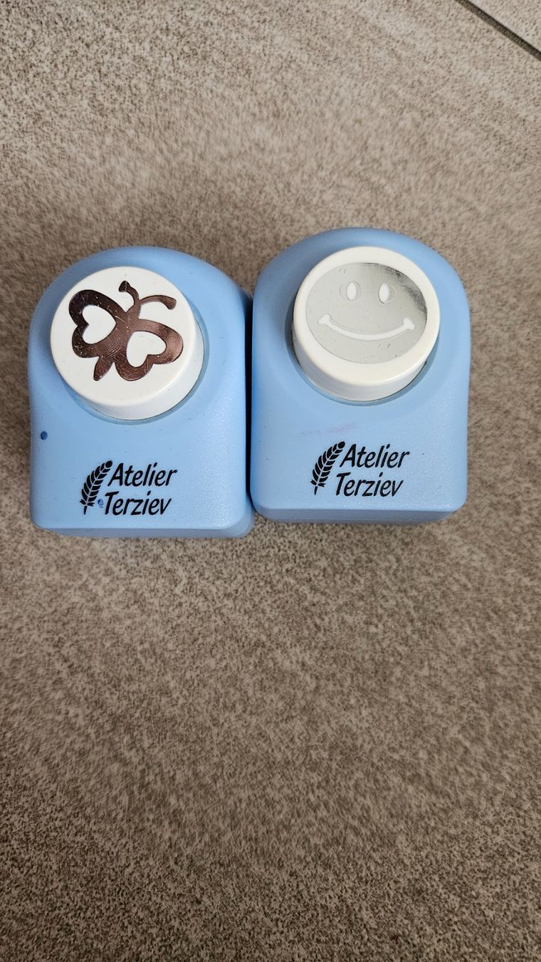 Bastelsets: Atelier Terziev Stanzer Set: Schmetterling & Smiley! – Gebraucht aus Escholzmatt von _die_Kaempferin