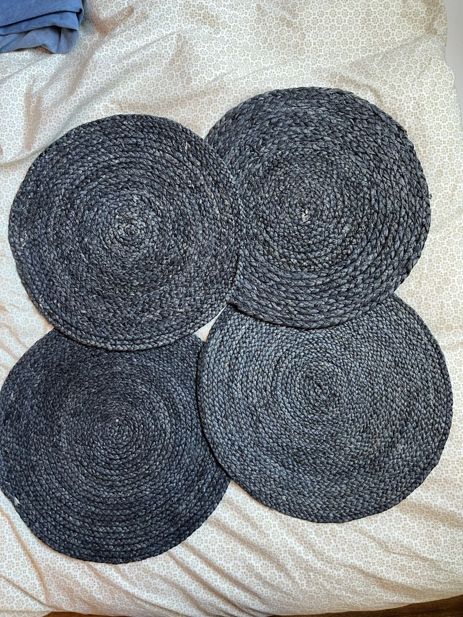 Set di tavolo e panche: 4 schwarze Tischsets House Doctor – Usato da Biel/Bienne venduto da nurrund