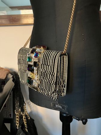 Preziosa pochette GEDEBE