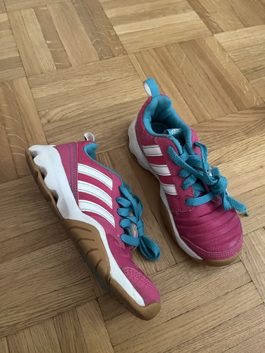 Adidas Chaussures filles: Basket adidas size 29 – D'occasion à Bellevue par utilisatratice