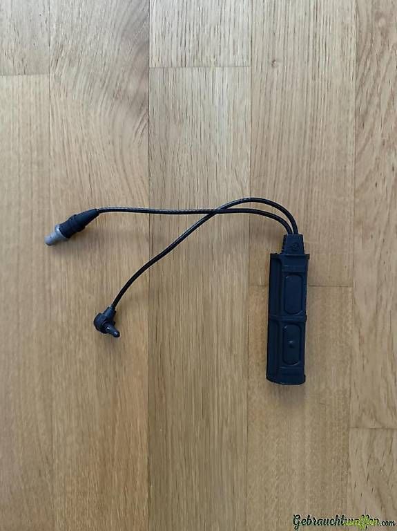 Spiele: Surefire Mod. SR07-D-IT Rail switch – Gebraucht aus Emmen von iam_kosti