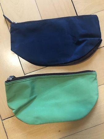 2 Necessaires/Kulturbeutel