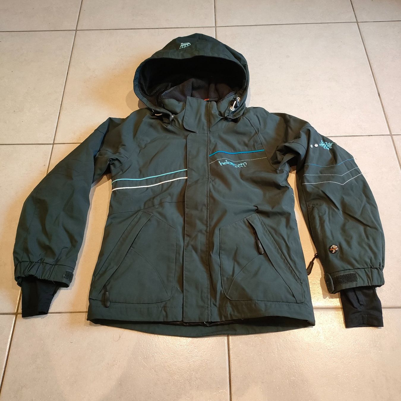 Vestes & Manteaux: Skijacke Belowzero Gr.128 – D'occasion à Adelboden par Lammhult