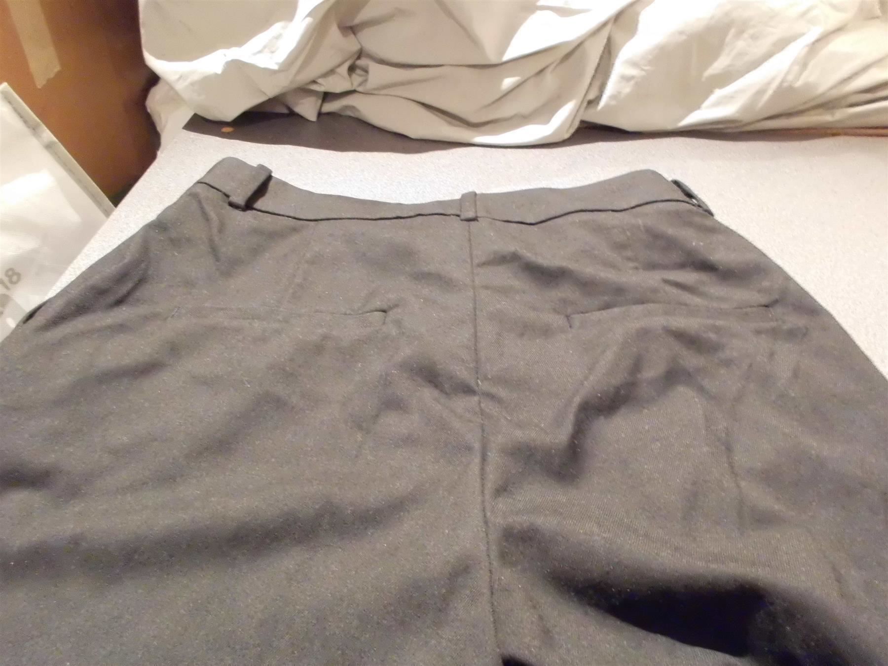 H&M Hosen: Hose Grösse 34, H&M, schwarz, elegant – Gebraucht aus Zürich von Motzkuh 2