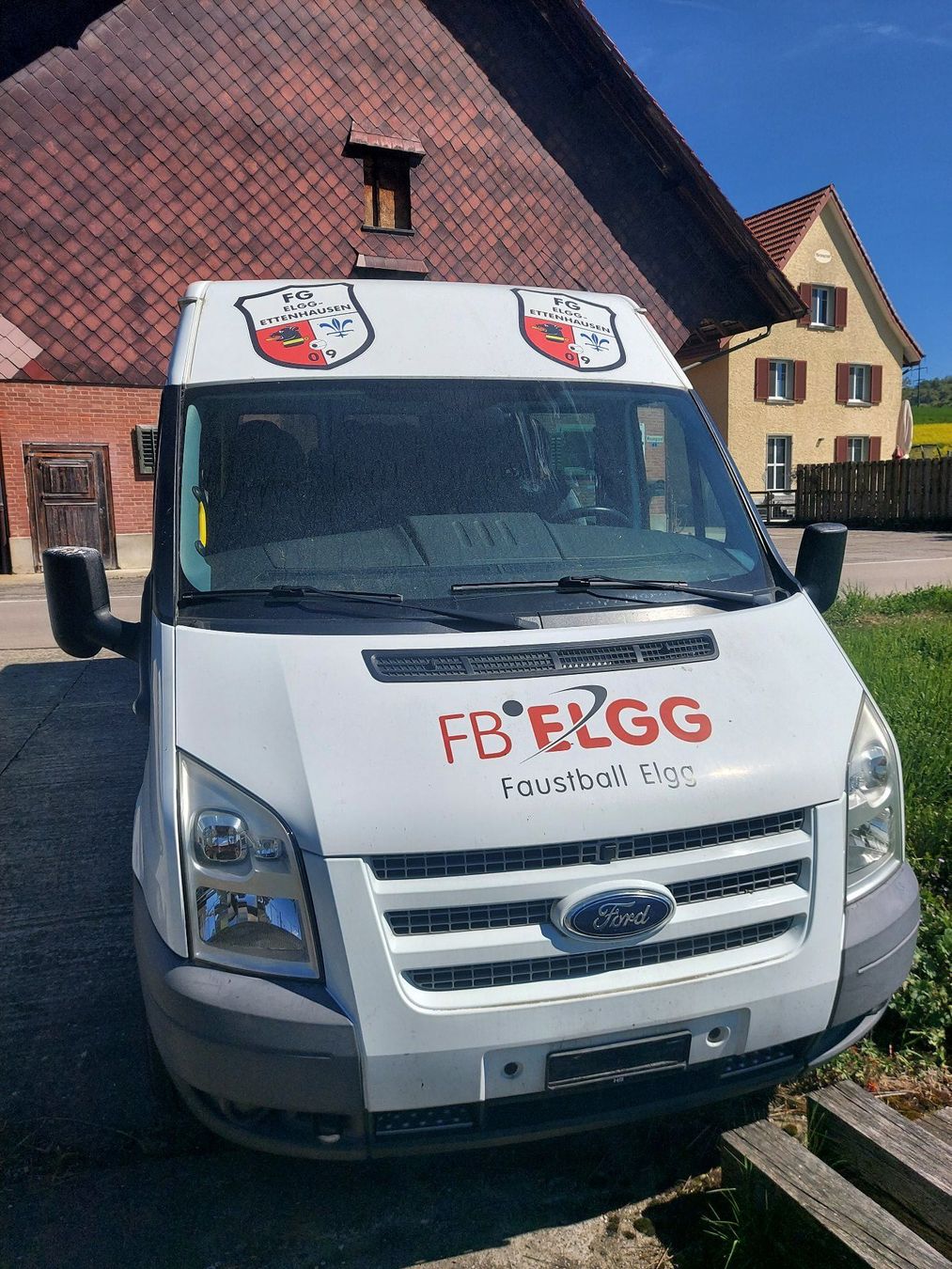 Ford Veicoli commerciali: Ford Transit 14 Plätzer Hochdach – Usato da Elgg venduto da Schnuuz1
