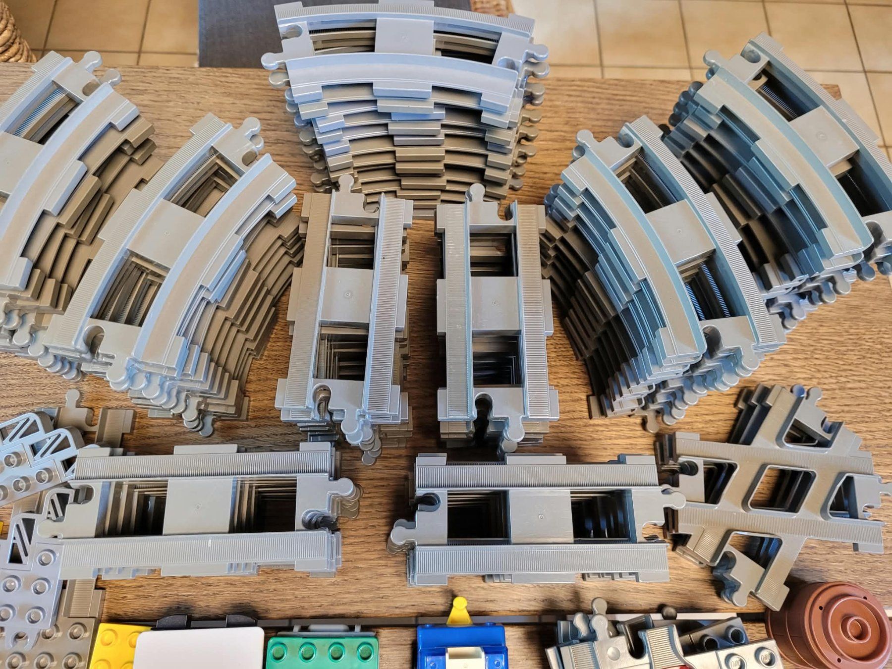 Lego Jouets: Riesiges LEGO DUPLO Eisenbahn Set – D'occasion à Sonceboz-Sombeval par ter_9rc5 3