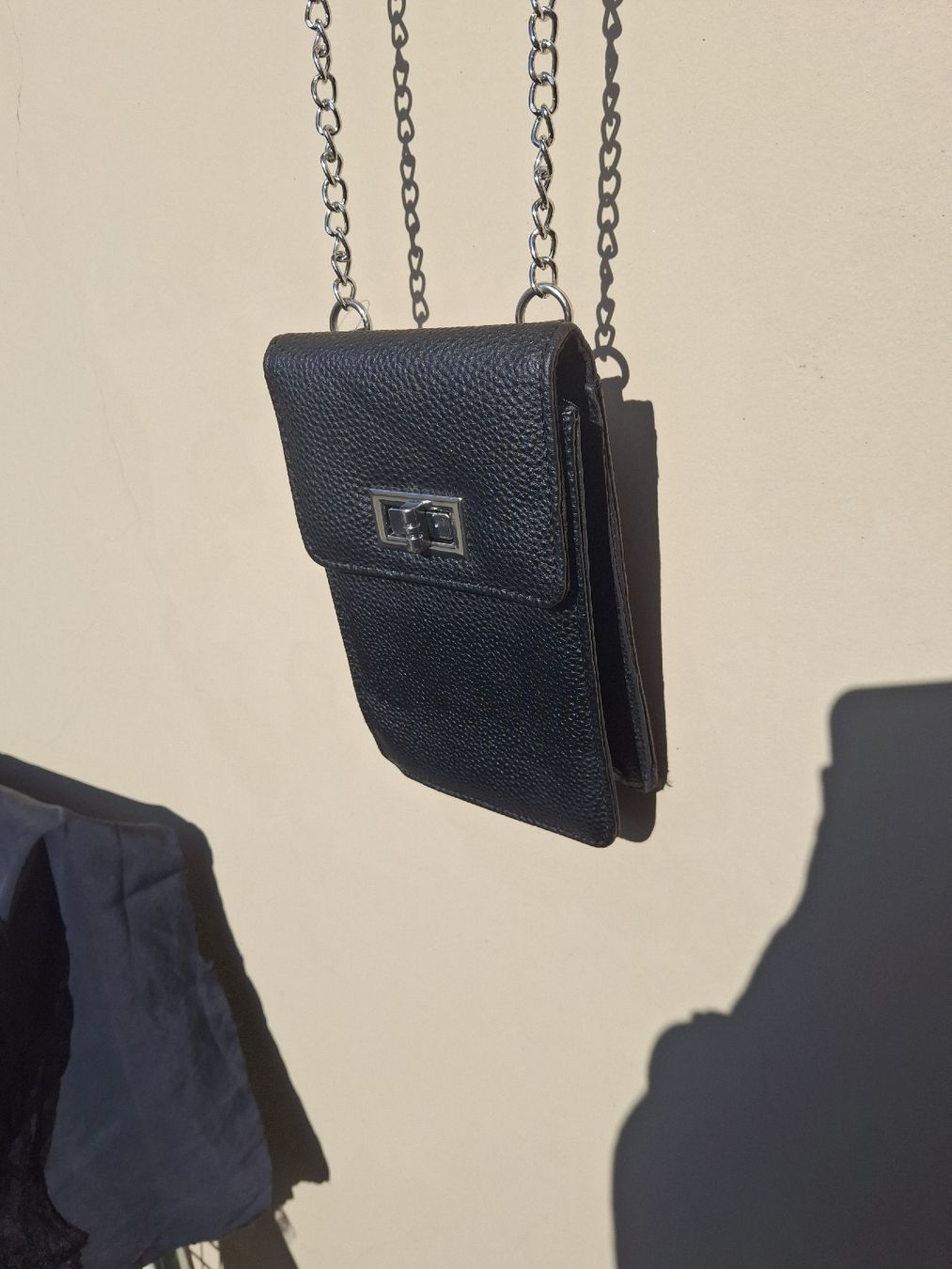 Borse da donna: Modisch  elegante SmartPhone Tasche EcoLeder 61 cm lang – Nuovo (secondo la descrizione) da Münchenbuchsee venduto da babilibern 1