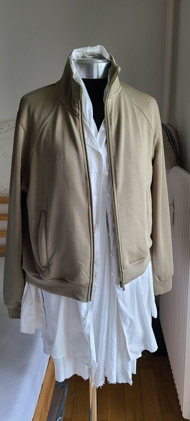 C&A Jacken: Sweatjacke von C&A, Gr. M – Gebraucht aus Basel von Luzora
