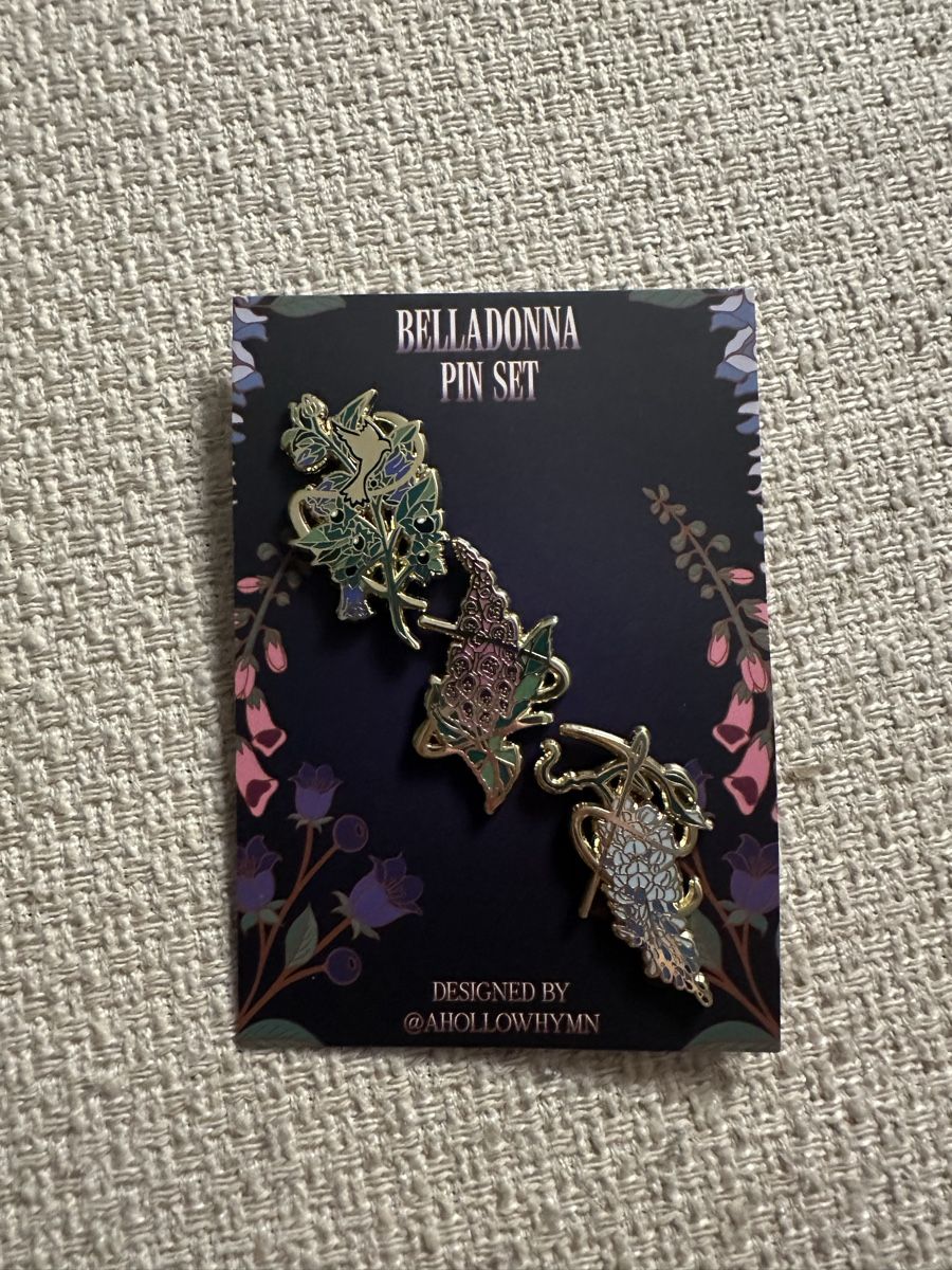 Broschen & Nadeln: Fairyloot Belladonna Pins – Neu und originalverpackt aus Toffen von Yulieboo