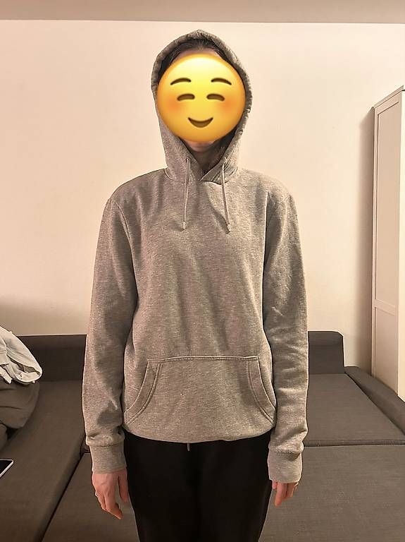 Pullover & Sweatshirts: Graues Hoodie Unisex – Gebraucht aus Zollikerberg von sel_99lq 2
