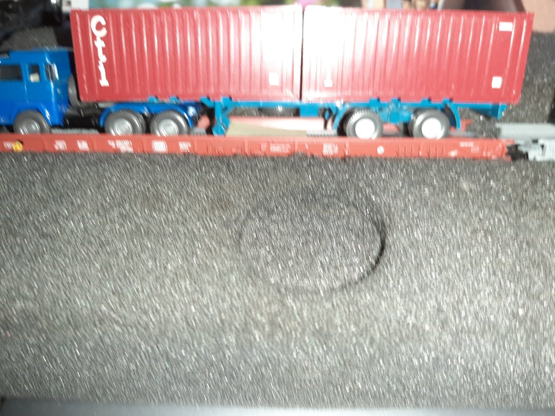 Fleischmann Modelleisenbahnen: FLEISCHMAN 2X 3211 AVEC CAMION – Gebraucht aus Avully von RIVALIS 1