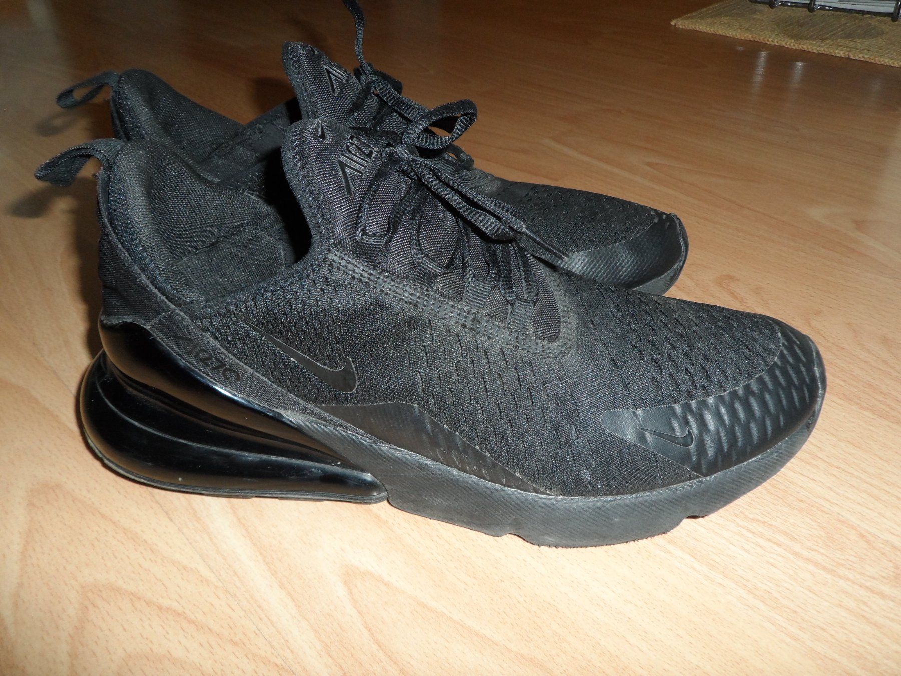 Nike Scarpe da uomo: ******* Nike Air Max 270 Gr 45 ******* – Usato da Therwil venduto da Hcd1919