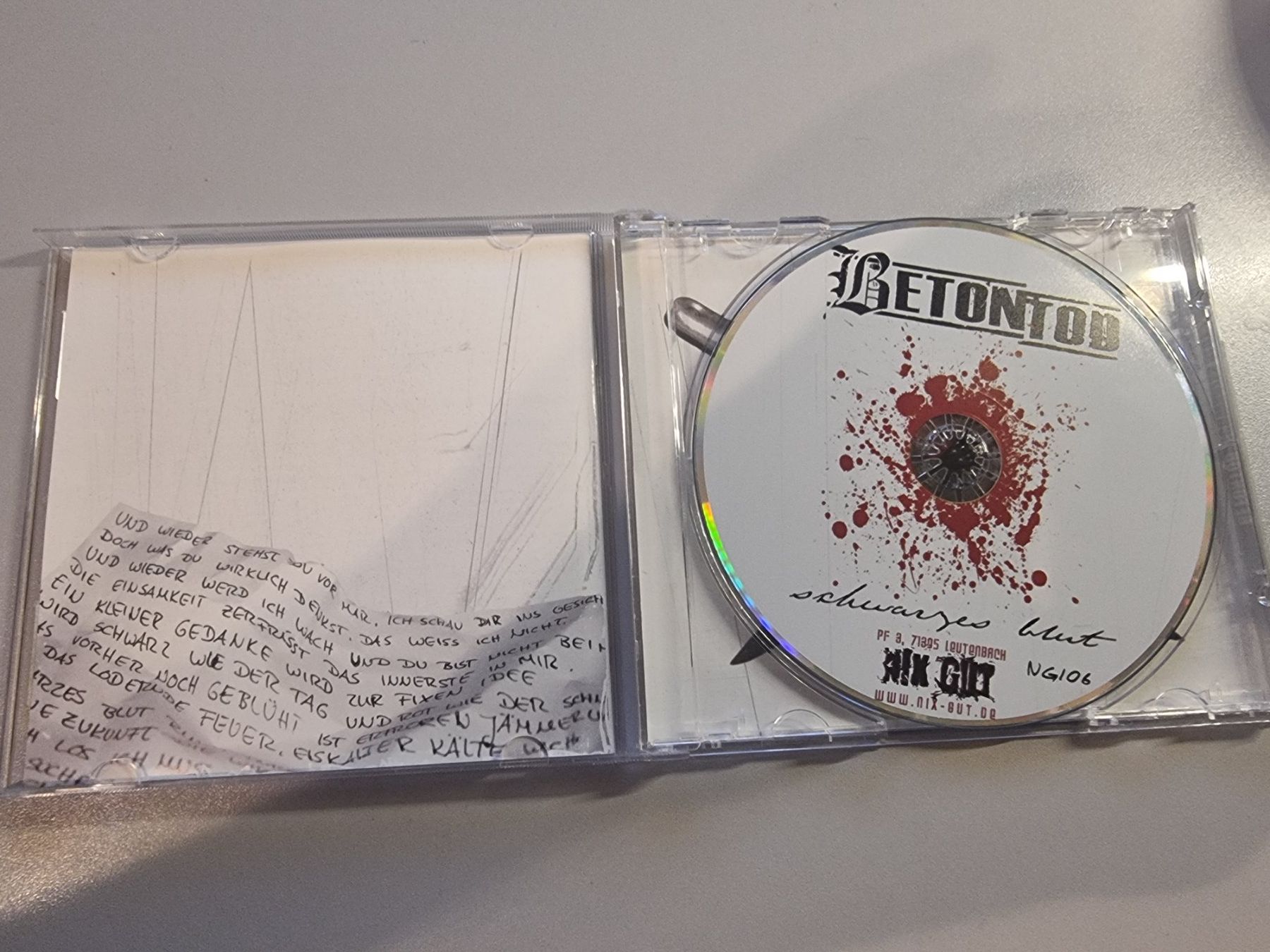 CD: CD Betontod - Schwarzes Blut - Deutschrock – Usato da Schaffhausen venduto da Kellerrassel 2