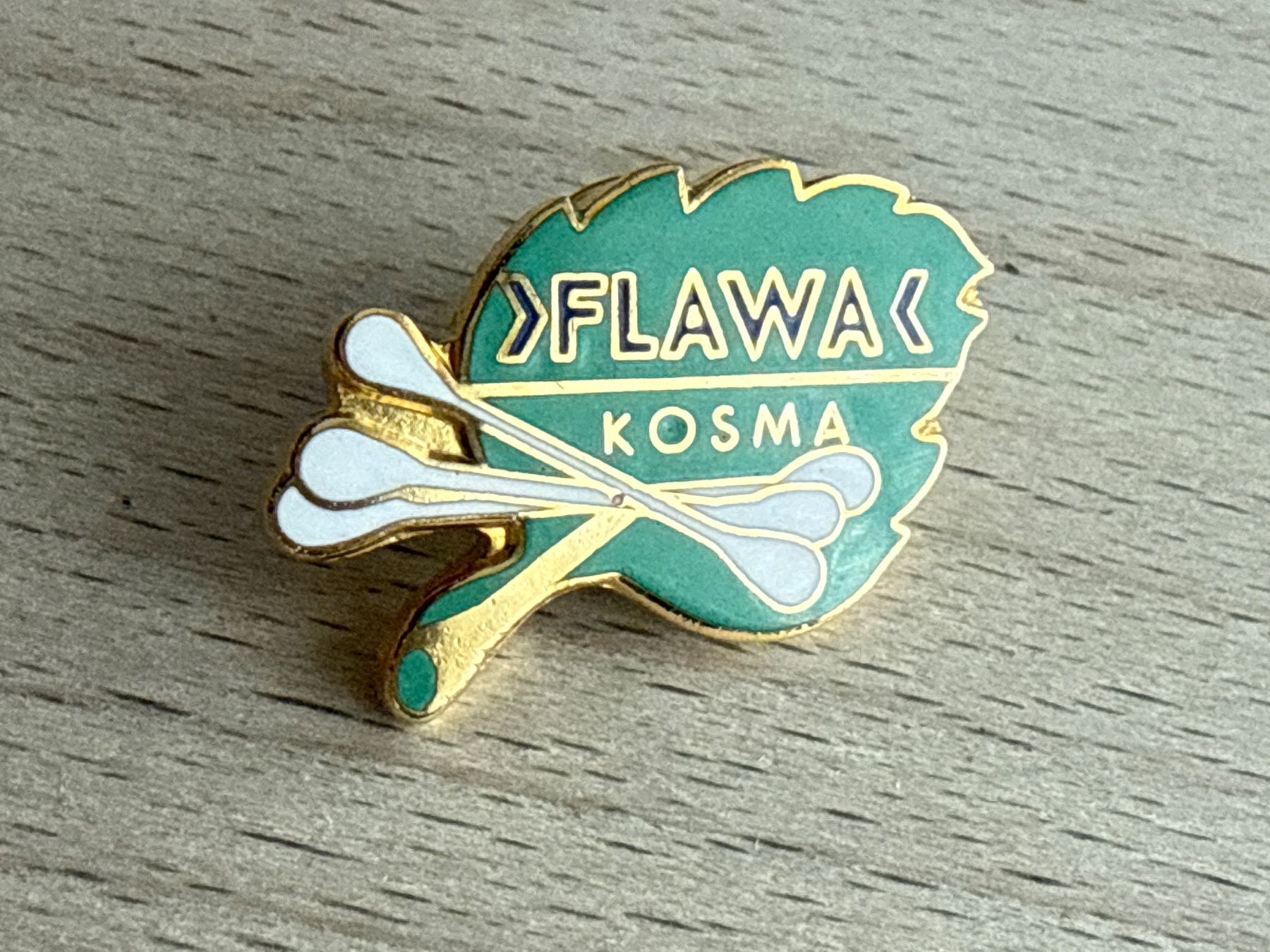 Placchette & Badge: Pin FLAWA KOSMA – Usato da Glattbrugg venduto da Schweigmatt