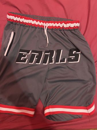LYFT Earls Basketball Shorts, Grau/Rot, Grösse 2XL - Neu!