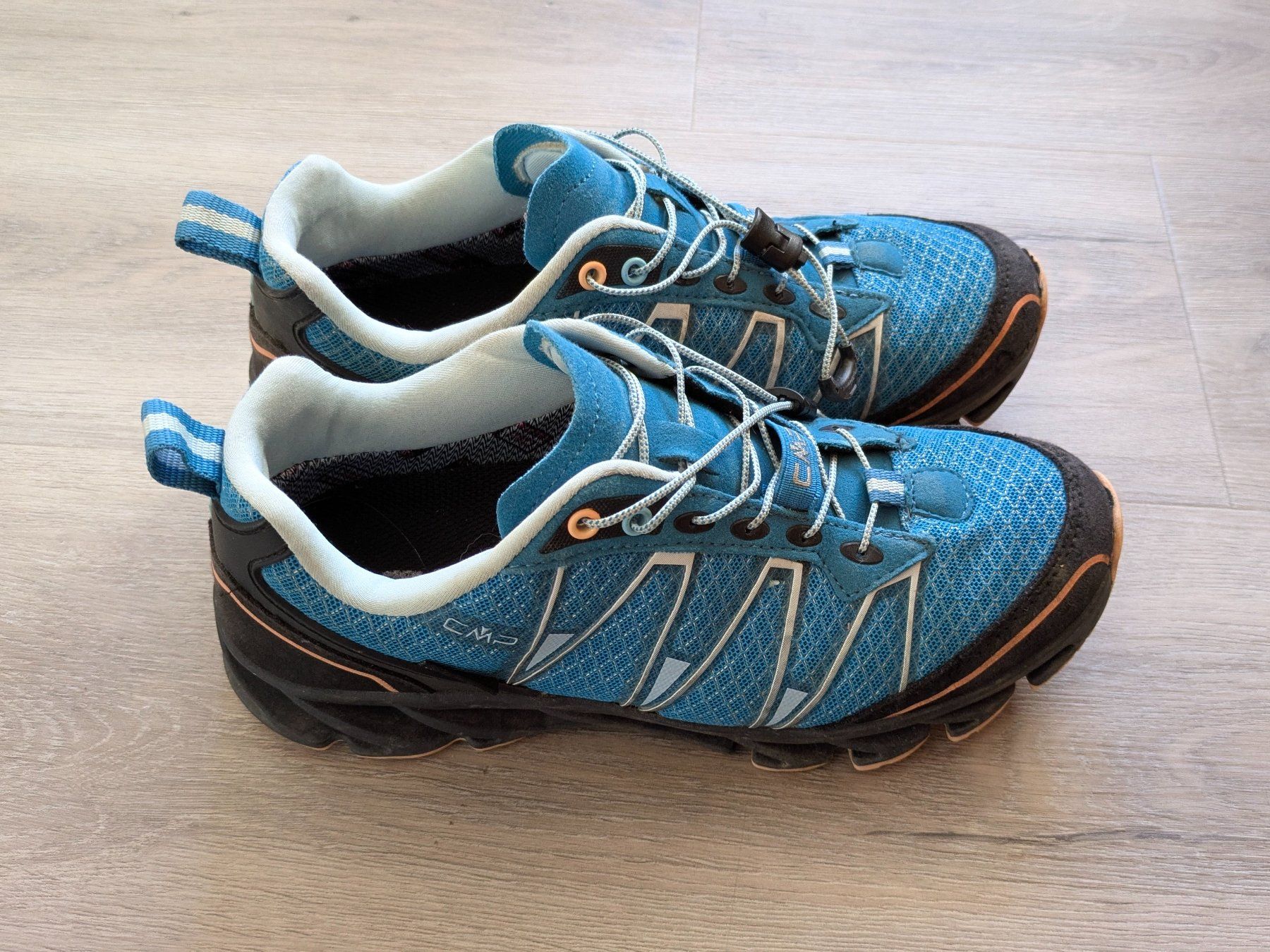 Chaussures femmes: Chaussures CMP marche, randonnée 38 – D'occasion à Orsieres par IndianaJones50a 2