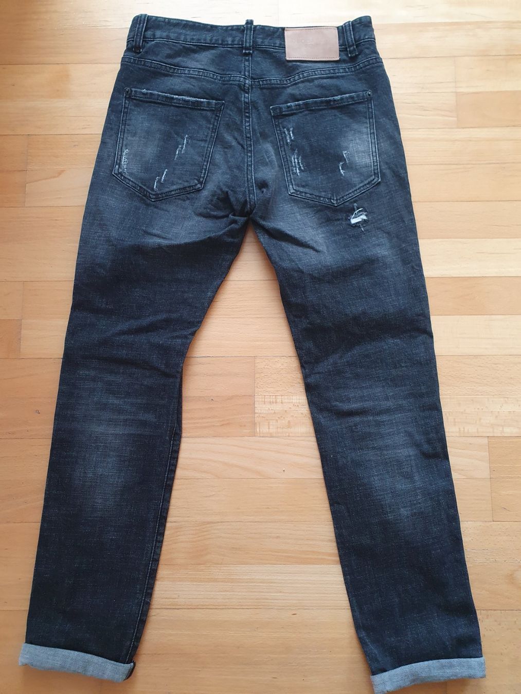 Dsquared2 Jeans: Dsquared2 Jeans schwarz Grösse 31 – Gebraucht aus Kloten von Hektor44 1