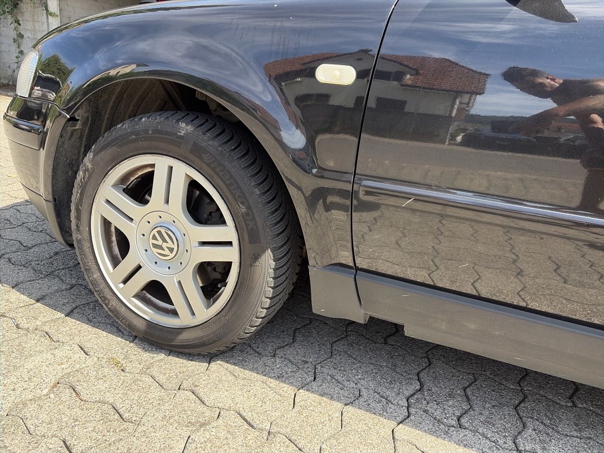 VW Automobili: VW Passt 2.8 v6 – Usato da Reinach AG venduto da joy_q2gl 7