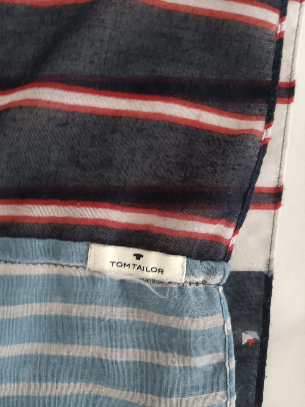 Tom Tailor Foulard & Sciarpe: Tom Tailor Schal, gestreift, neuwertig! – Usato da Stansstad venduto da leoni66 2