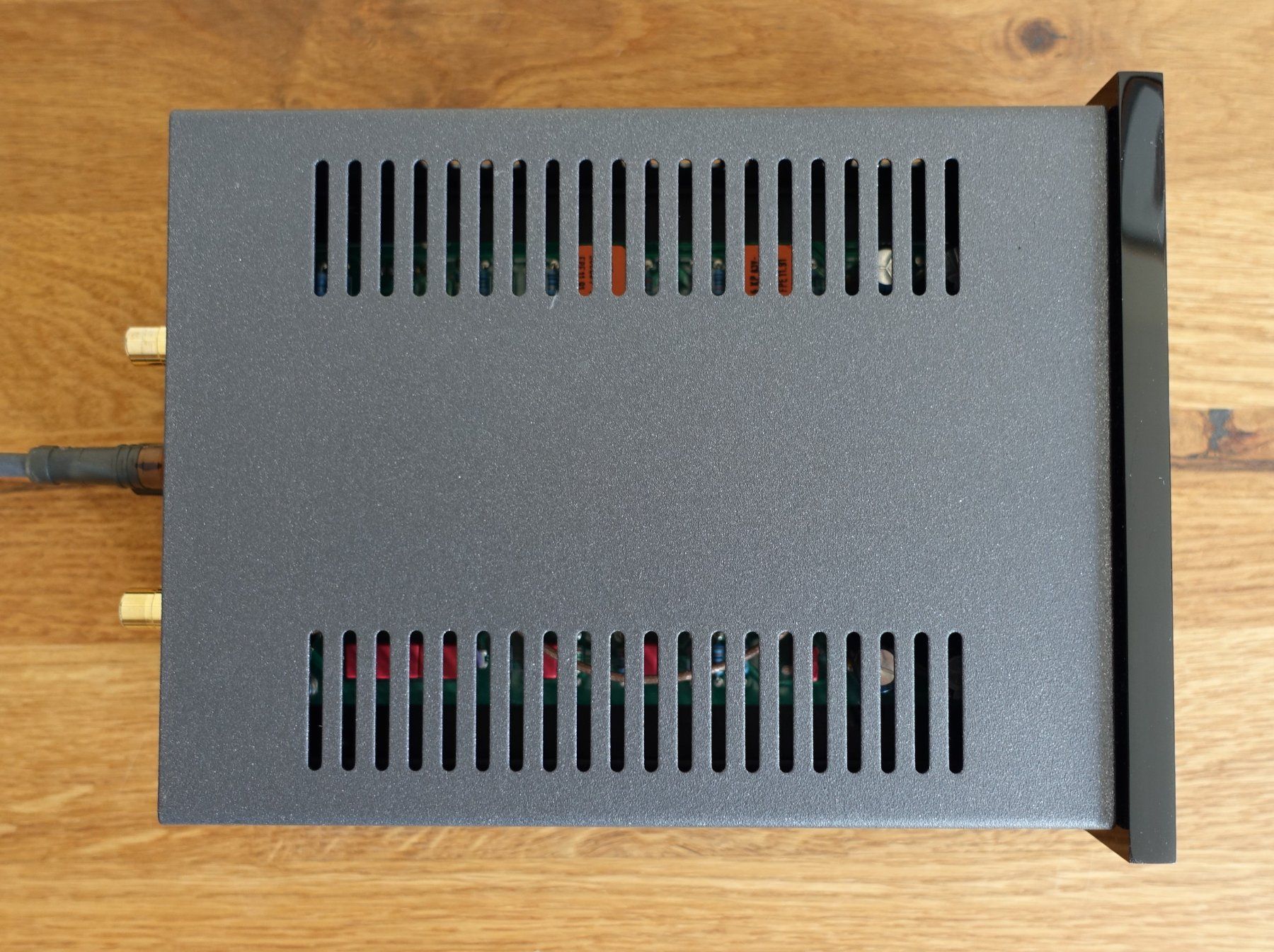 Amplificatori: Phono Vorstufe Restek – Usato da Zürich venduto da Makemake 2