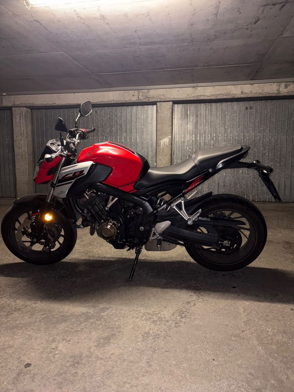 Honda Strasse: Honda CB650F 2017 – Gebraucht aus Onex von vro_vw9x 3