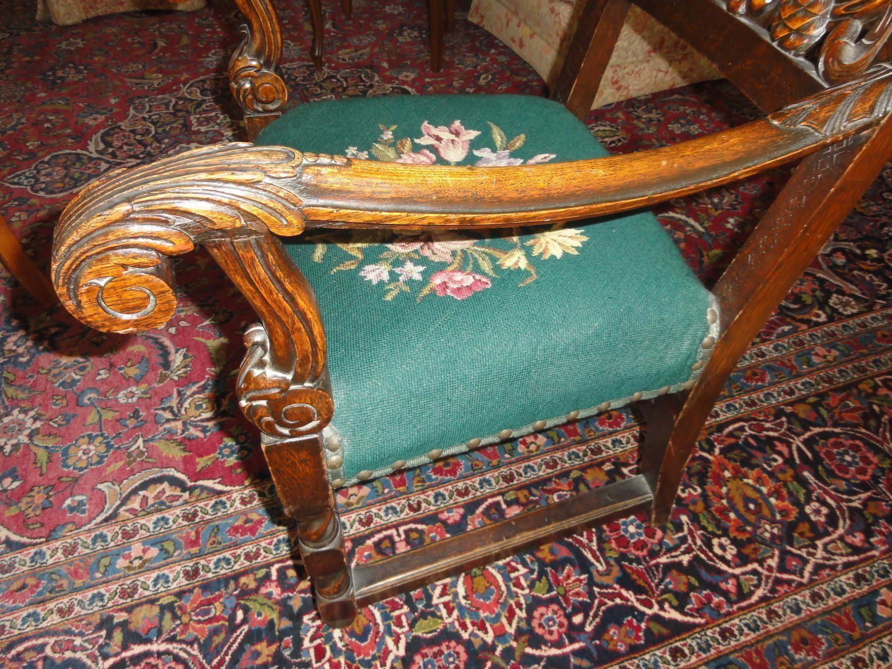 Poltrone: Antiker Gobelinsessel – Usato da Steffisburg venduto da Robinh.17 4