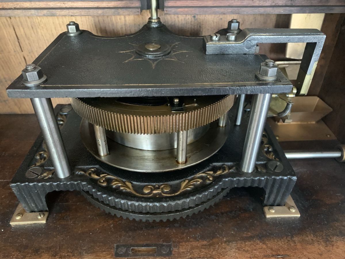 Polyphon Carillon: Nostalgisches Polyphon mit 24 Stahlscheiben – Usato da Möriken AG venduto da Spittel_10 1