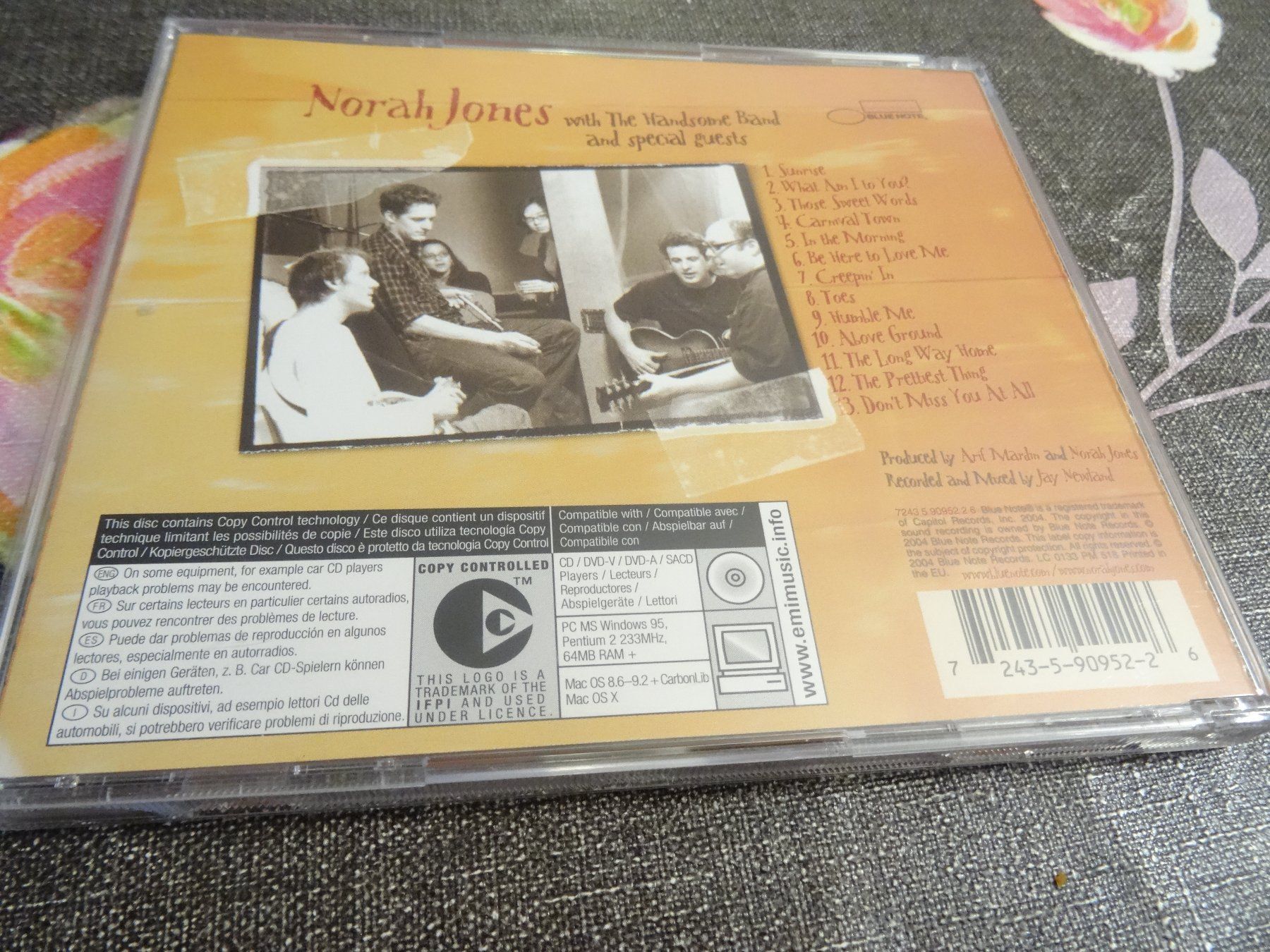 CDs: Norah Jones - Feels Like Home CD – Gebraucht aus Olten von Disc-Ausverkauf 1