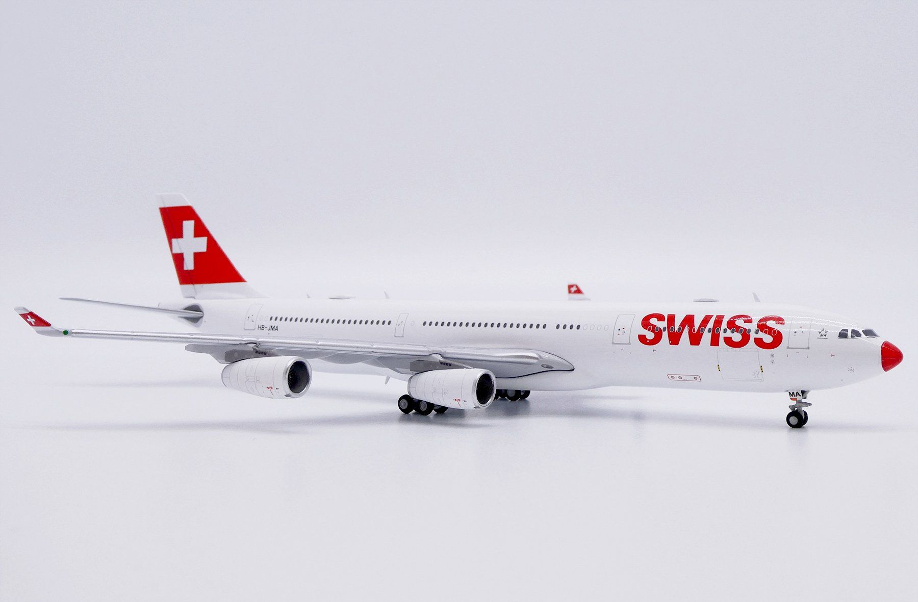 Swiss Kit di modellismo & Modellini statici: A340-300 SWISS – Nuovo e nell'imballaggio originale da Morges venduto da iljamuromez 3
