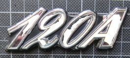 Datsun 120A Schriftzug
