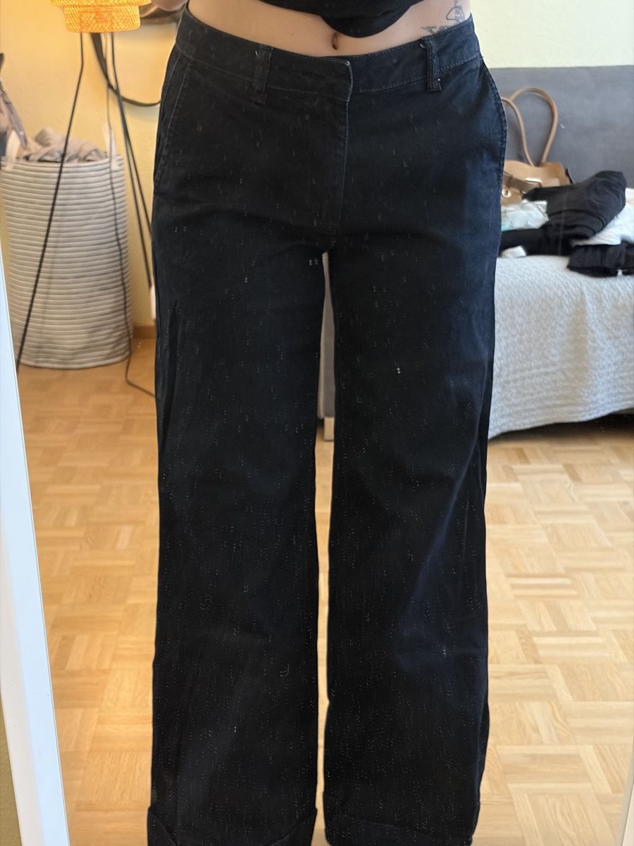Jeans: My Essential Wardrobe Jeans – Usato da Basel venduto da pau_w9yw