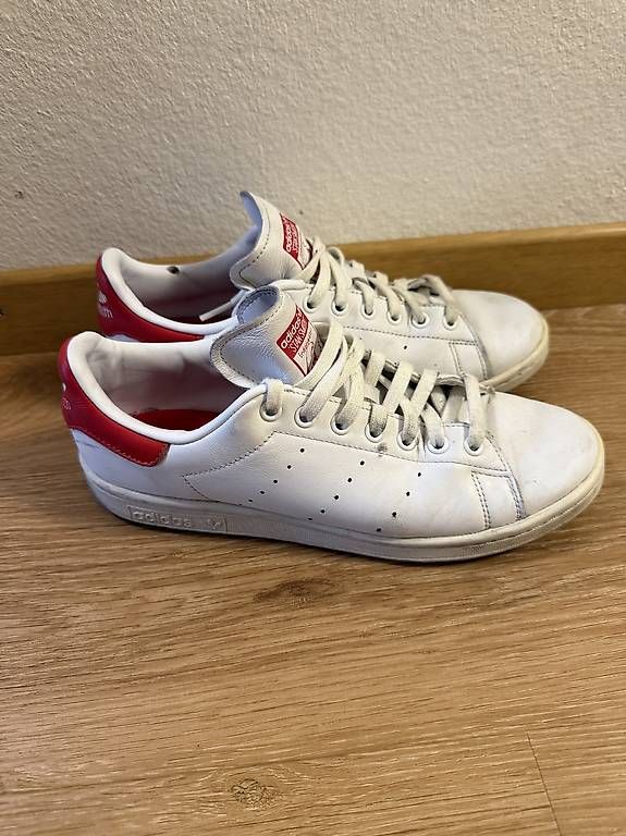 Chaussures hommes: ADIDAS STAN SMITH SNEAKERS – D'occasion à Winterthur par fij_f65r 1