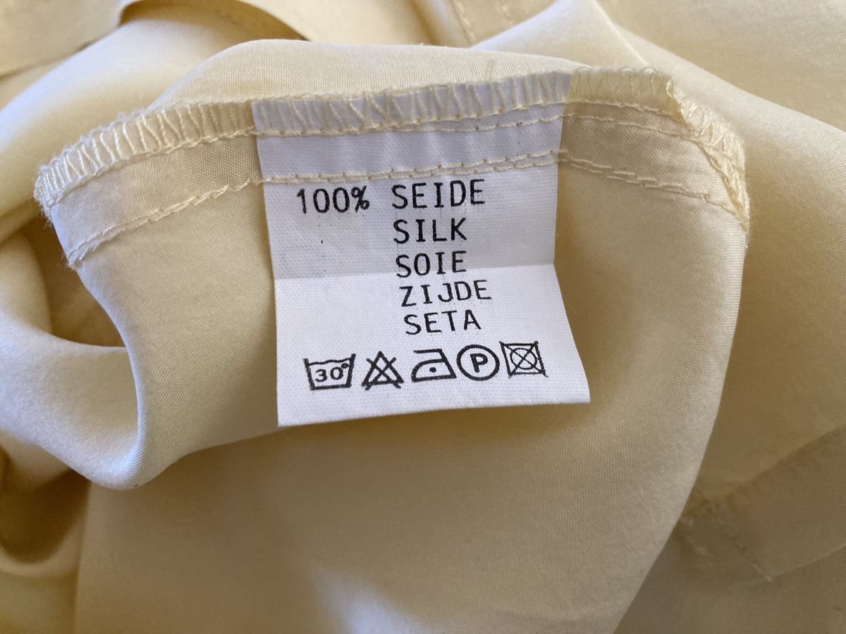 Camicette: Vintage: Bluse RASPBERRY COLLECTION 100% Seide hellgelb Gr.M – Usato da Stetten AG venduto da Hanya 6