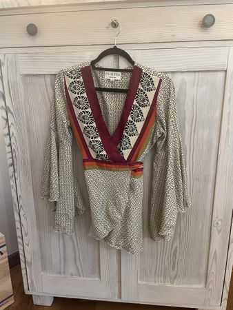 Neuwertig Pahiesa Bluse, Grösse S/M, 100% Seide, Top Zustand