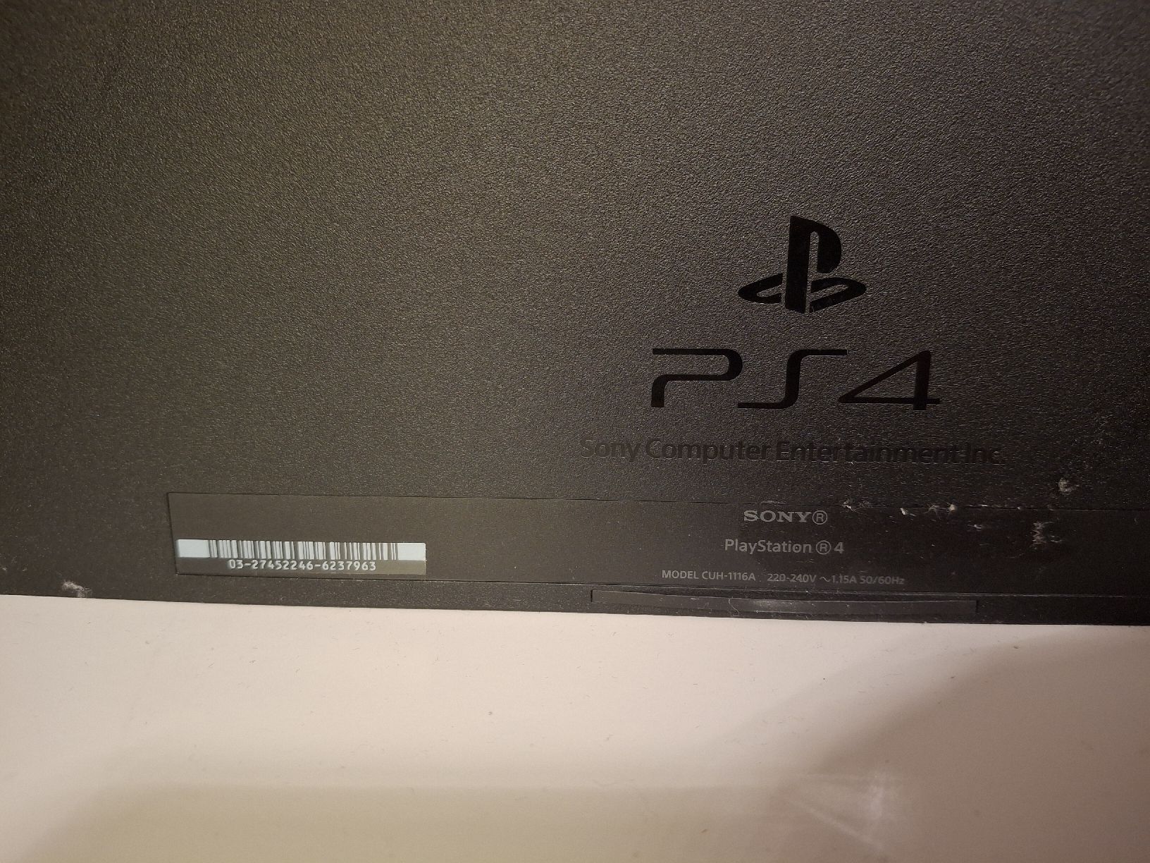Sony Console: Sony PlayStation 4 Konsole mit 3 Controller – Usato da Altendorf venduto da tenorhorn 3