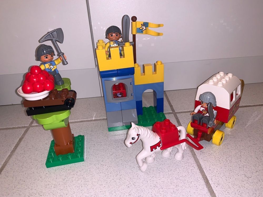 Lego Duplo Ritterburg mit Kutsche (Gebraucht) in Buus für CHF 15 – mit ...