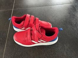 Adidas Turnschuhe neu Grösse 38