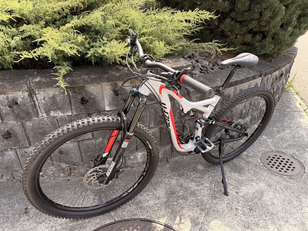 Specialized Velos: Specialized Stumpjumer FSR Comp 29 – Gebraucht aus Strengelbach von Camber