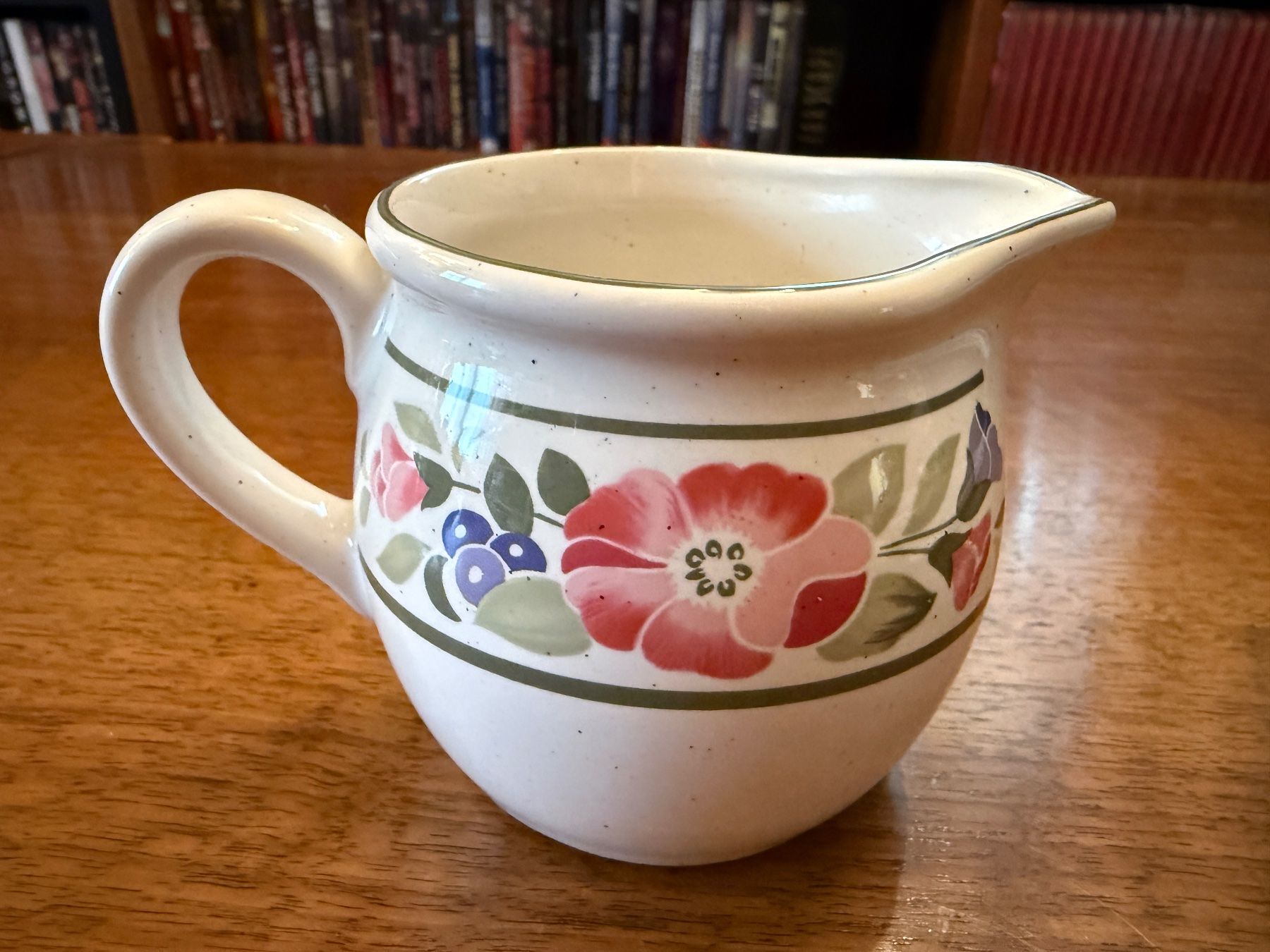 Théières: Vintage Milchkännchen Barbara Winterling mit Blumenmuster – D'occasion à Erstfeld par Uhu1980 1