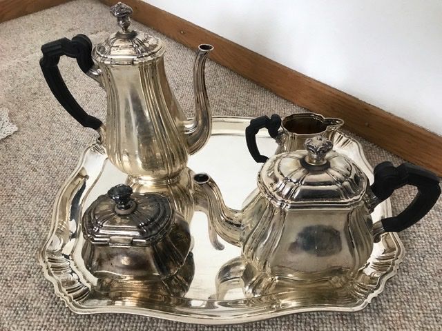 Set di piatti: Kaffee- /Teeg-Set 4-teilig, 800 Silber, top – Usato da Zürich venduto da RicBor