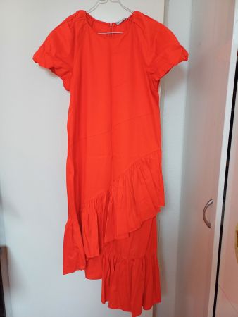 Langes Kleid - Marke: Zara - Grösse L"