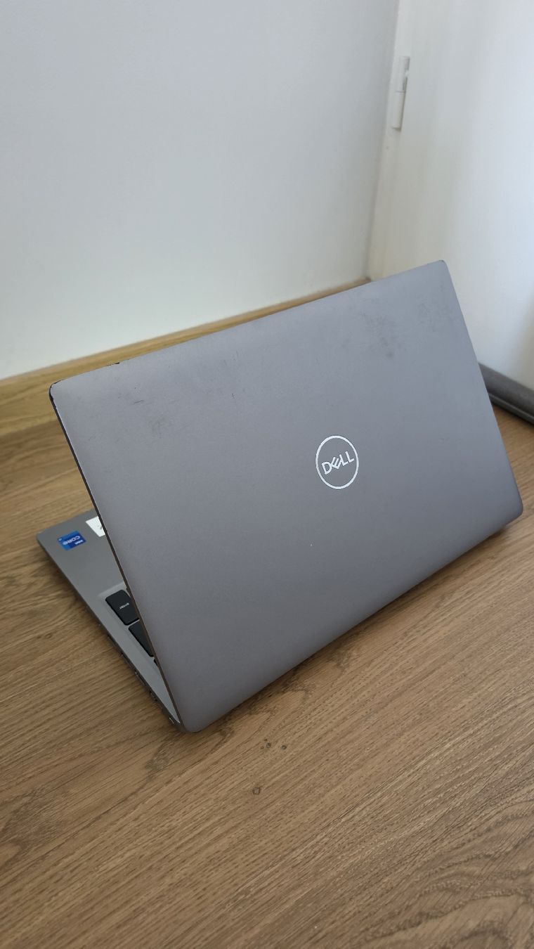 Dell Portables: Laptop Dell Precision 3561 – D'occasion à Genève par Rogue-Naboo-21 3