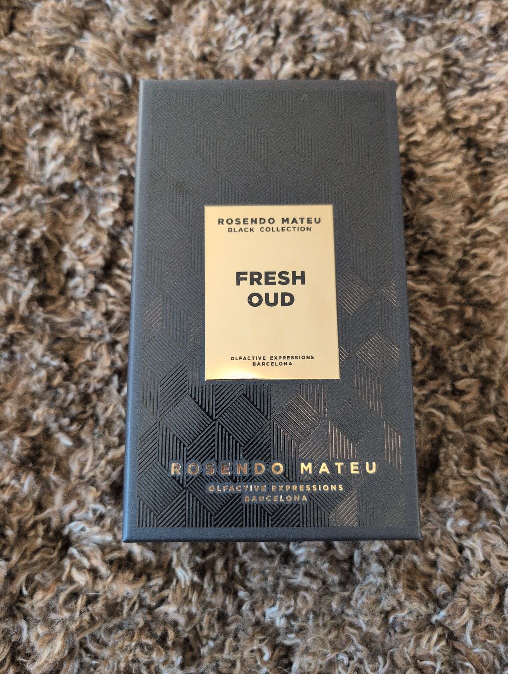 Profumi & Eau de Toilette: Rosendo Mateu - Fresh Oud - Black Collection 100ml – Nuovo e nell'imballaggio originale da Bottighofen venduto da aru_hpy5