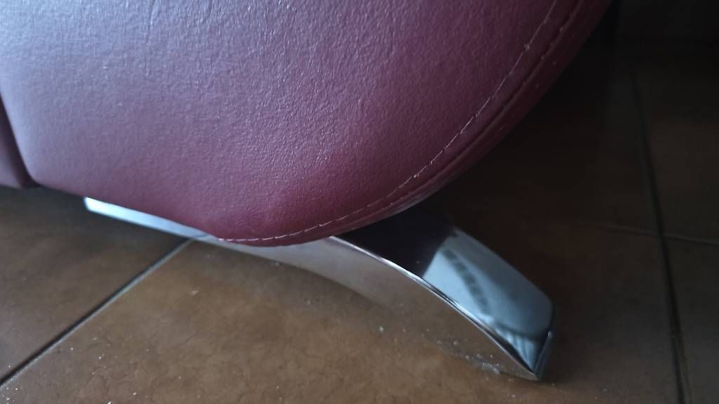 Sofas: Divano 2 posti in pelle bordeaux – Gebraucht aus Zürich von zonalba 1