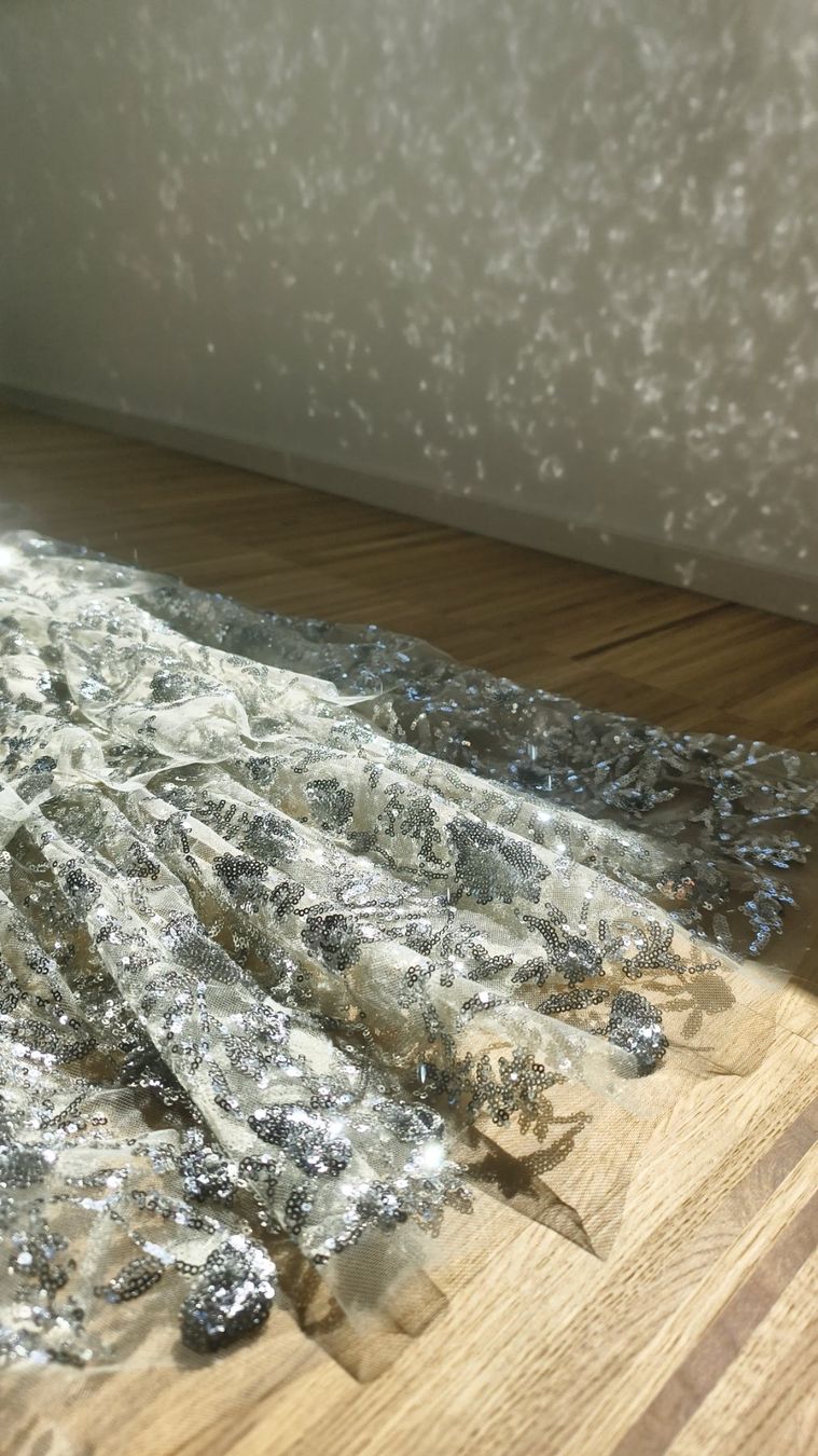Self-Portrait Vestiti: Self Portrait Sequin Dress,silver champagne, wedding – Nuovo e nell'imballaggio originale da Erlenbach ZH venduto da rem_p5dd 7