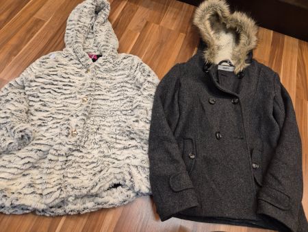1 Jacke nach Wahl 152 weiss 158 grau K42