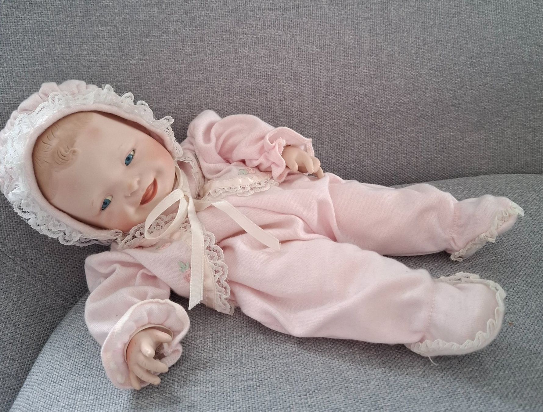 Bambole: Porzellanpuppe – Usato da Ballwil venduto da Ziboeri